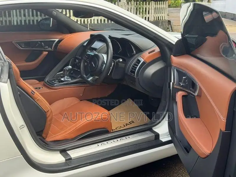 Jaguar F-Type P300 Sport Coupe 2019