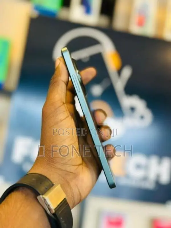 Realme 12x 5G 6GB 128GB (Used)