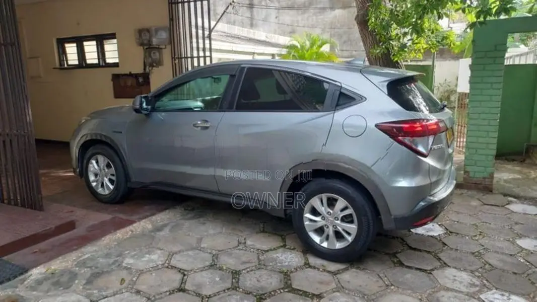 Honda Vezel X Grade 2014