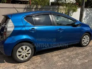 Toyota Aqua G Grade 2012
