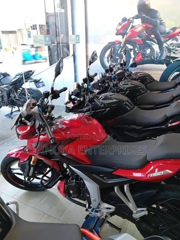 Bajaj Pulsar N160 Premium 2026