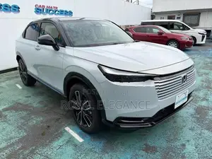 Honda Vezel Z Play 2025