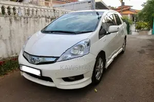 Honda Fit Shuttle GP2 2013