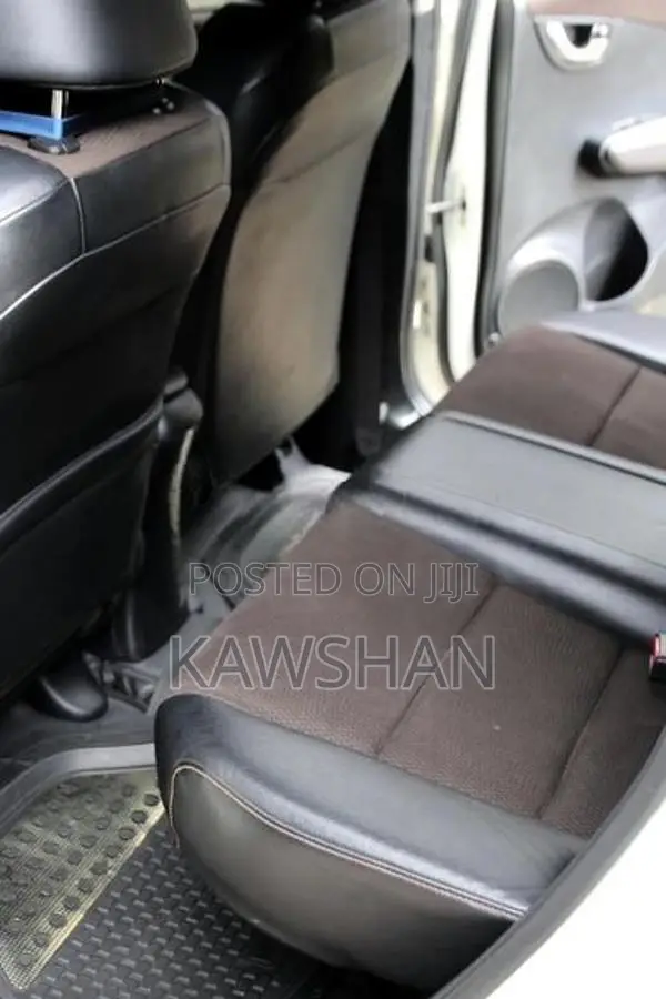 Honda Fit Shuttle GP2 2013