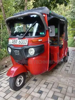 Bajaj RE 2011