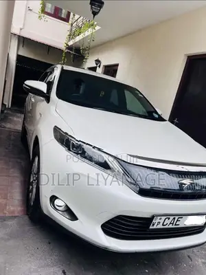 Toyota Harrier Premium 2014