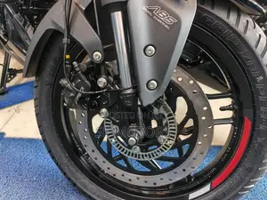 Bajaj Pulsar N160 Premium 2026