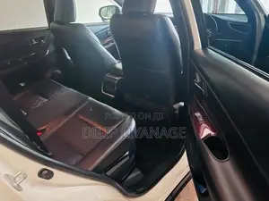 Toyota Harrier Premium 2014