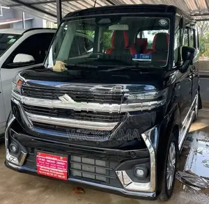Suzuki Spacia Custom 2025