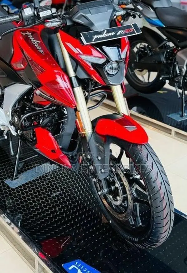 Bajaj Pulsar N160 Premium 2026