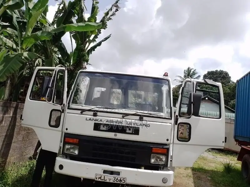 Ashok Leyland Cargo 1618 22 Feet 2013