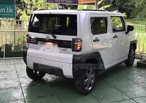 Daihatsu Taft Dark Chrome Venture 2024