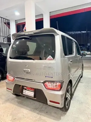 Mitsubishi eK Wagon M 2024