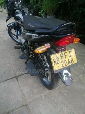 Bajaj Platina 100 2017