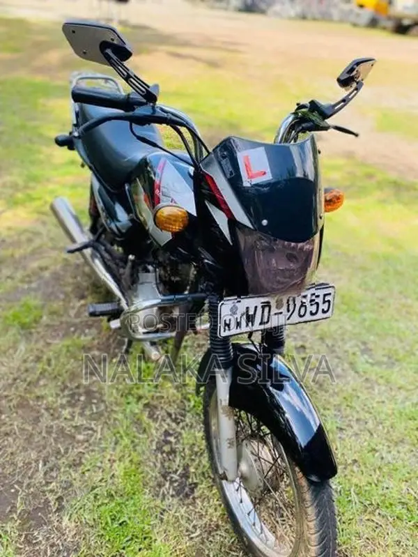 Bajaj CT100 2006
