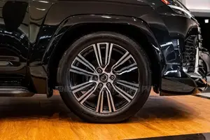 Lexus LX600 Sport Luxury 2025