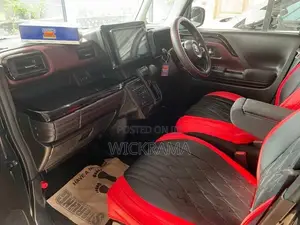 Suzuki Spacia Custom 2025