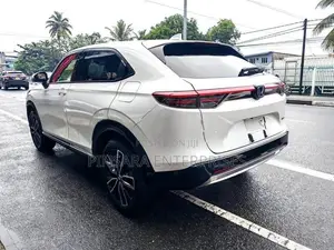 Honda Vezel Z Premium 2025