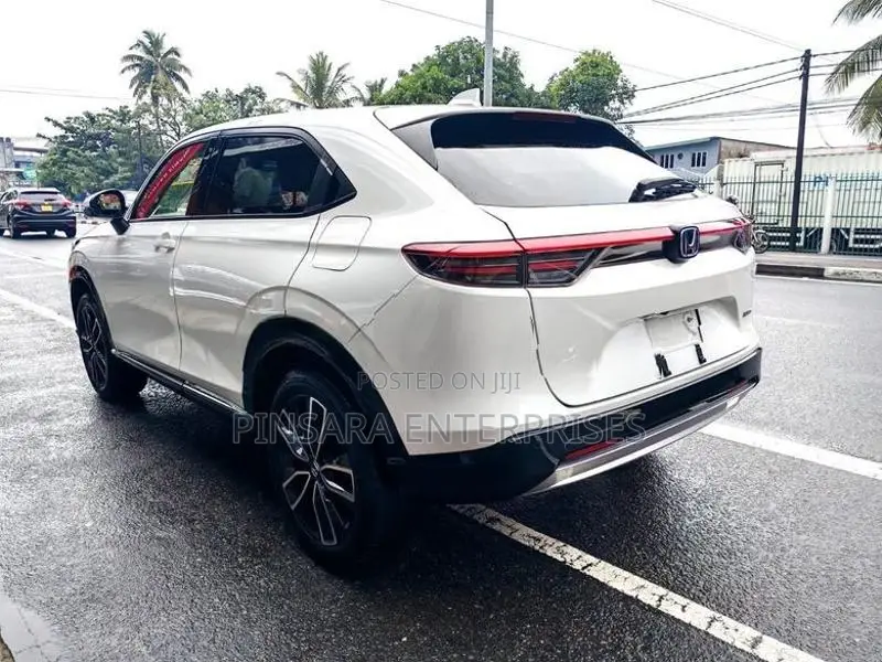 Honda Vezel Z Premium 2025