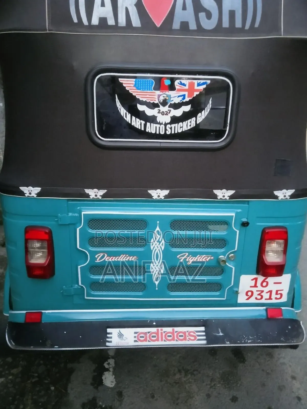 Bajaj 1997 Green