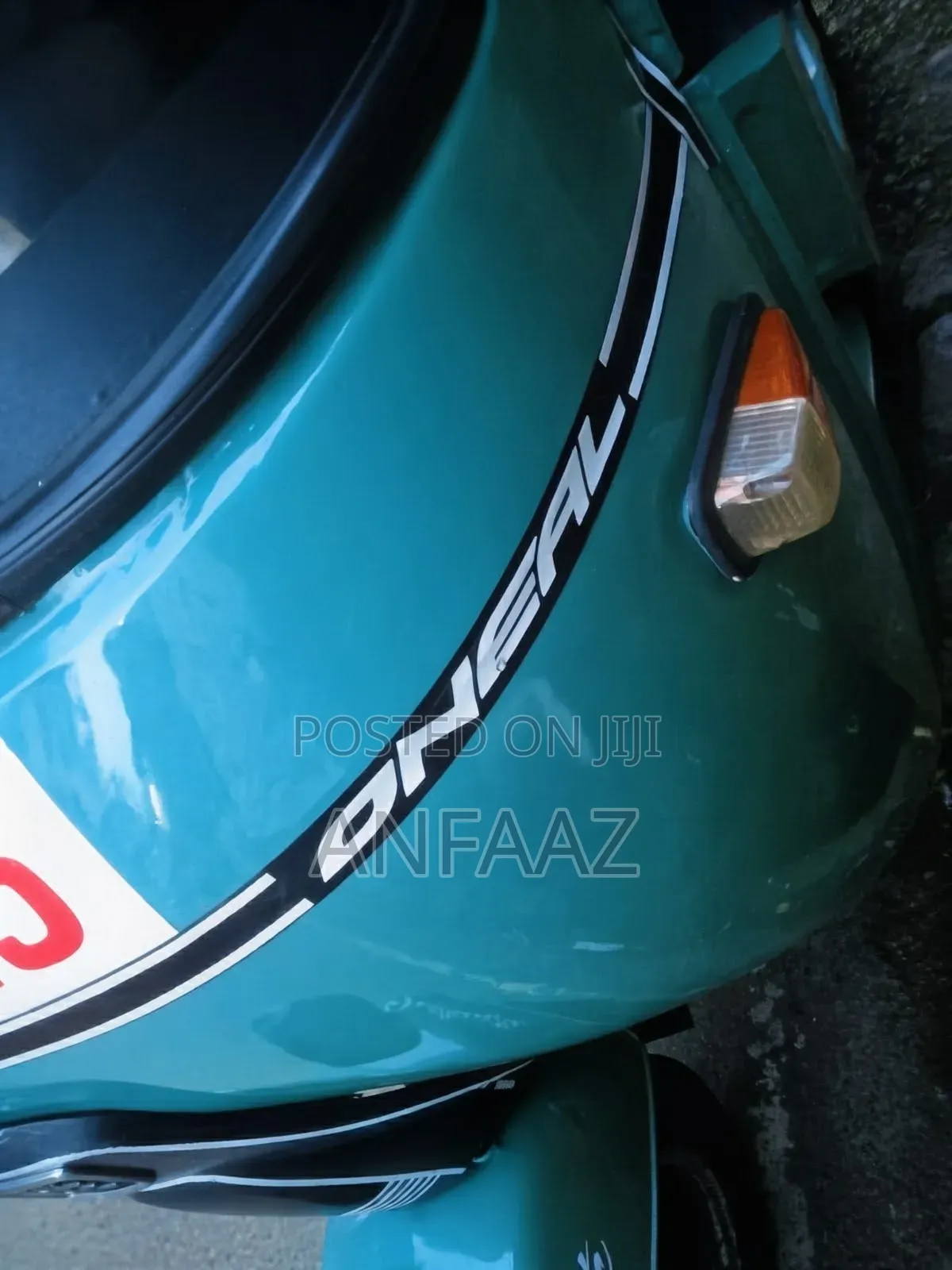 Bajaj 1997 Green