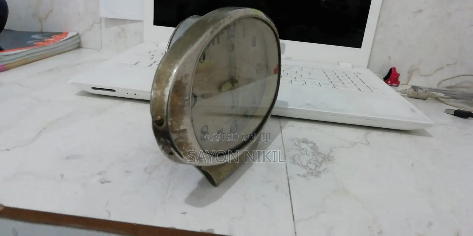 Vintage Vine Clock