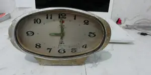 Vintage Vine Clock