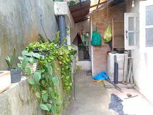 2bdrm House in Siyambalape Waththa, Delgoda for rent