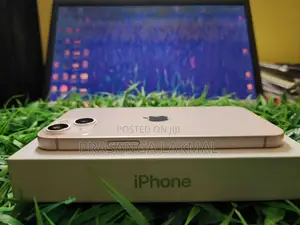 New Apple iPhone 13 128 GB White