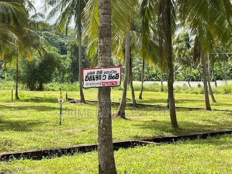Melsiripura Main Road Facing Lands Sale