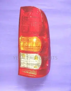 Toyota Hilux Tail Lamp 2006