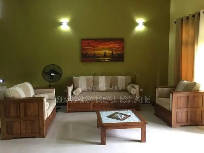 5 Bedroom 2700 Sqft House for Sale in Hokandara (SH 15060)