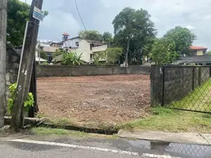 24P Land facing Robert Road Dehiwala For Sale