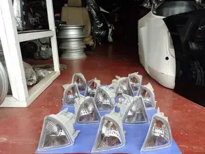 Toyota Aqua Signal Light