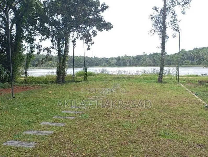 160 Land with Cabana forsale in Katunayaka Ja-Ela