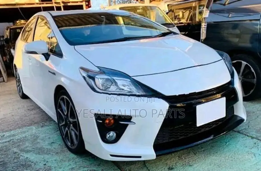 Toyota Prius Gs Front Buffer