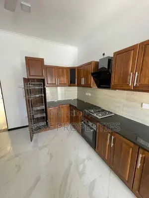 A Brand New Super Three Story Luxury House in Nearby Battaramulla