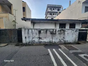 Old house Land Value For Sale Sea Side Wellawatte