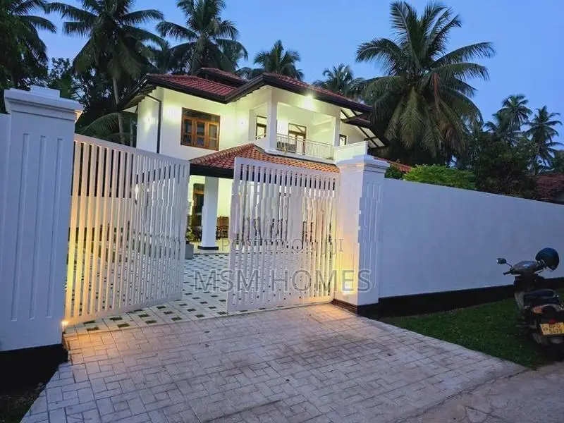 Luxury 2 Story House For Sale in Negombo