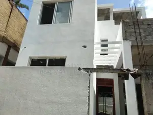 Kadawatha : 4BR (6P) New House for Sale