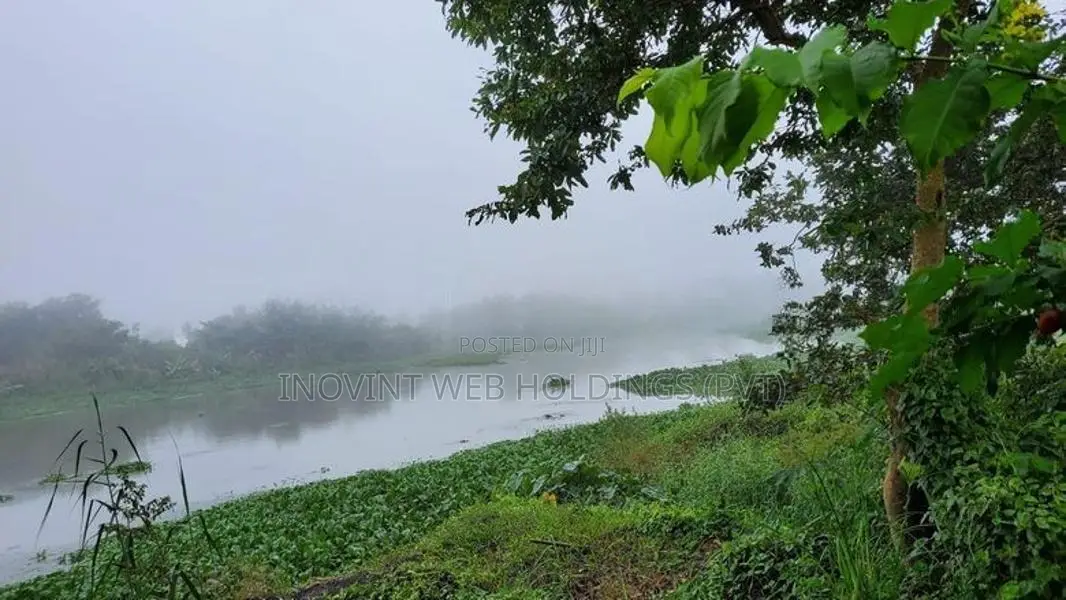 Lakefront House for Sale in Boralesgamuwa