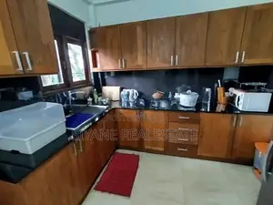 Luxurious House for Sale in Talawathugoda