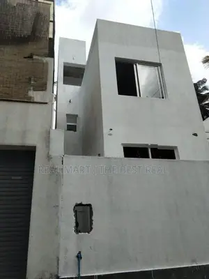 Kadawatha : 4BR (6P) New House for Sale