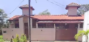 Lakefront House for Sale in Boralesgamuwa