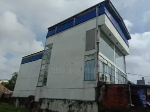 Building for sale in Kotte