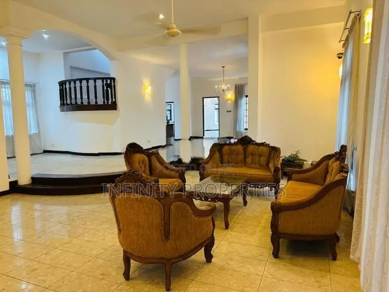 02 Story House With 33.14 Sale At Thalahena, Battaramulla