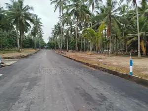 Land In Yakkala Town