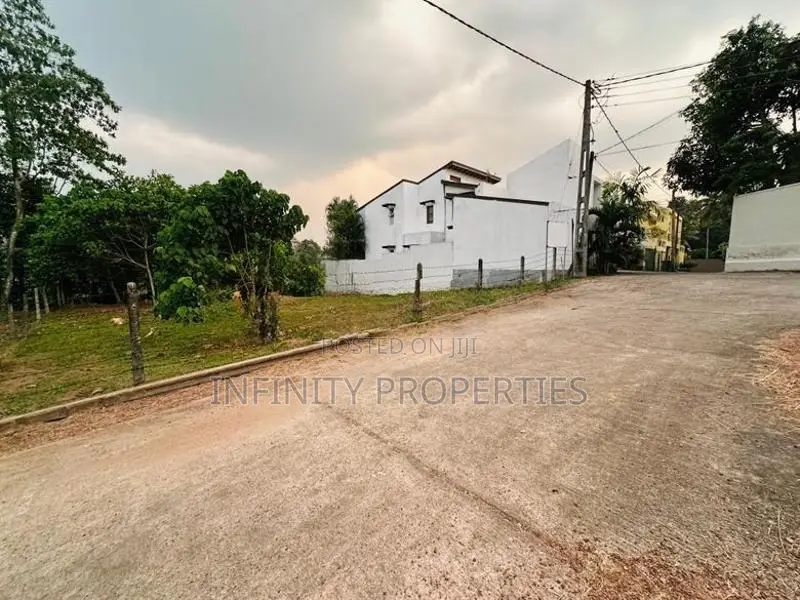 (AFA949) 16 P Land Darmapala Mw ITN Wekaramasinghe pura Battramulla