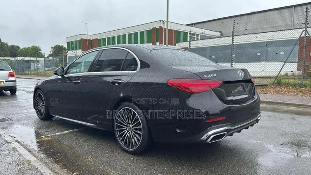 Mercedes Benz C200 AMG Premium Plus 2025