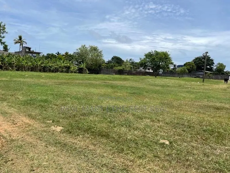 Rathmalana 4 Acres Bare Land for Sale